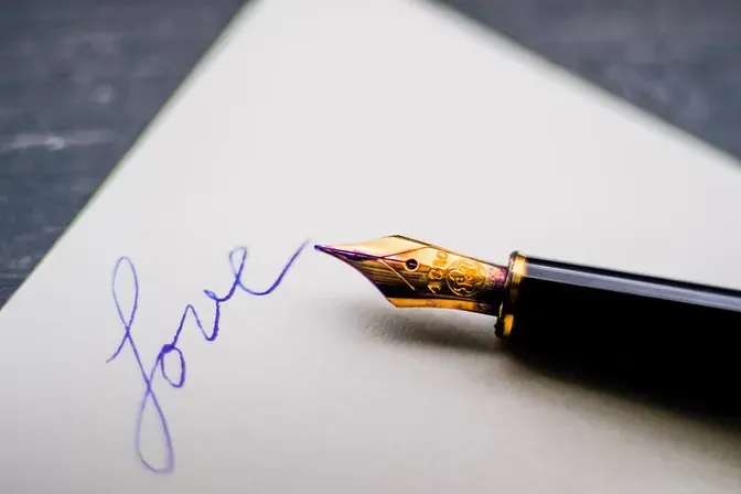 signature.webp